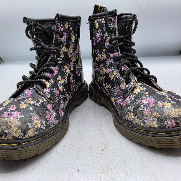 Dr. Martens Brooklee Girls Size 9 Black Floral Boots Flowers School Walking - Picture 3 of 12
